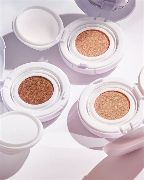 givenchy moonbeam highlighter review|NEW! EM COSMETICS MOONBEAM CUSHION HIGHLIGHTER .